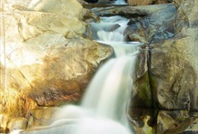 Riverfront Property with Waterfalls near Yosemite and Bass Lake